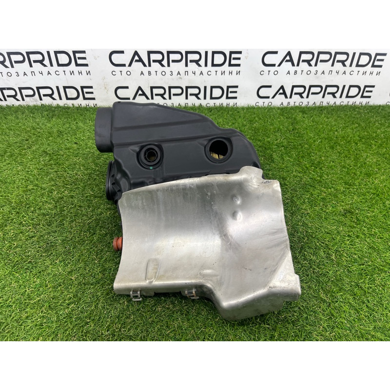 Корпус воздушного фильтра (впускная система) BMW 7-series F02 2011 4.4 N63 13717577464
