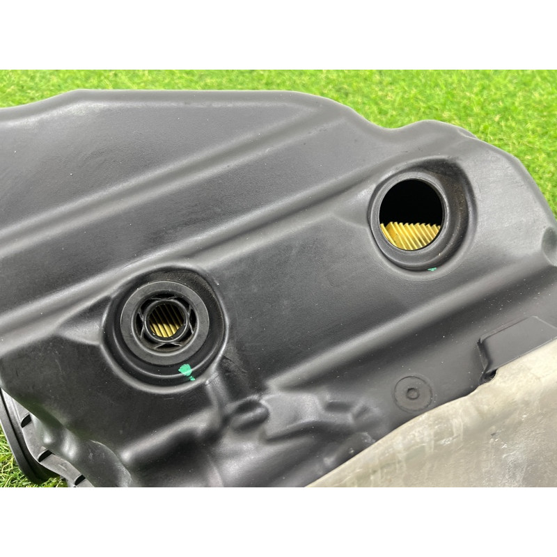 Корпус воздушного фильтра (впускная система) BMW 7-series F02 2011 4.4 N63 13717577464