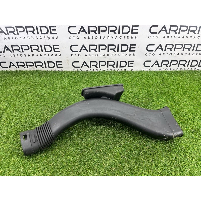 Патрубок воздушного фильтра (впускная система) BMW 7-series F02 2011 4.4 N63 13717577472