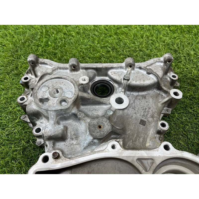 Крышка двигателя (двигатель и элементы) Cadillac Xt5 1 2016 3.6 12729377