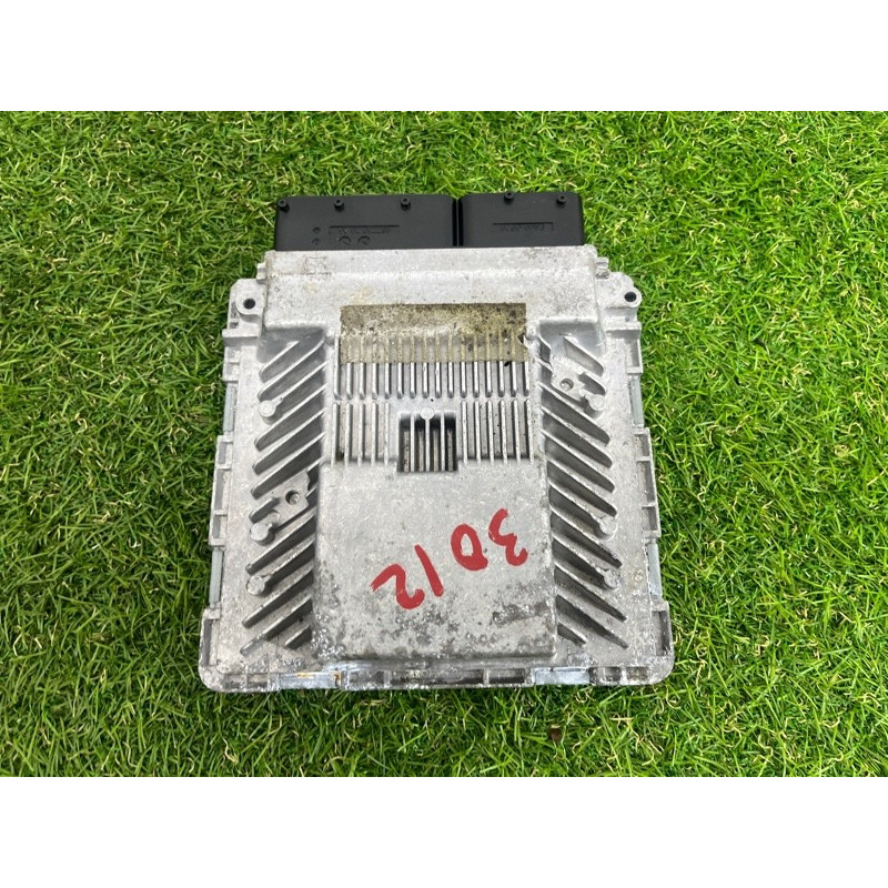 Блок управления двигателем (электрика / блок управления) AUDI Q5 8R 2012 3.2 CALB 8R0907559G