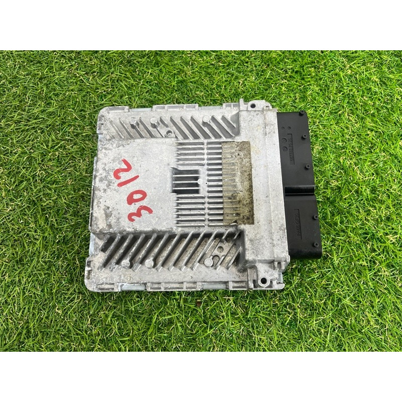 Блок управления двигателем (электрика / блок управления) AUDI Q5 8R 2012 3.2 CALB 8R0907559G