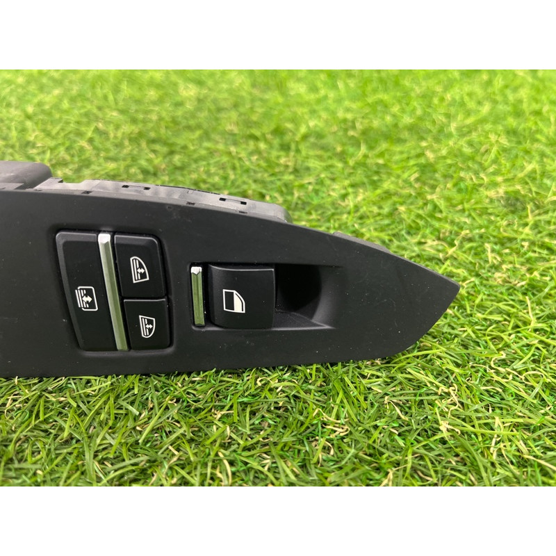 Кнопка стеклоподъемника (электрика / кнопки) BMW 7-series F02 2011 4.4 N63 51429169047