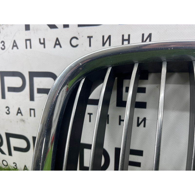 Решетка радиатора (наружные элементы кузова) BMW 7-series F02 2011 4.4 N63 51117184151