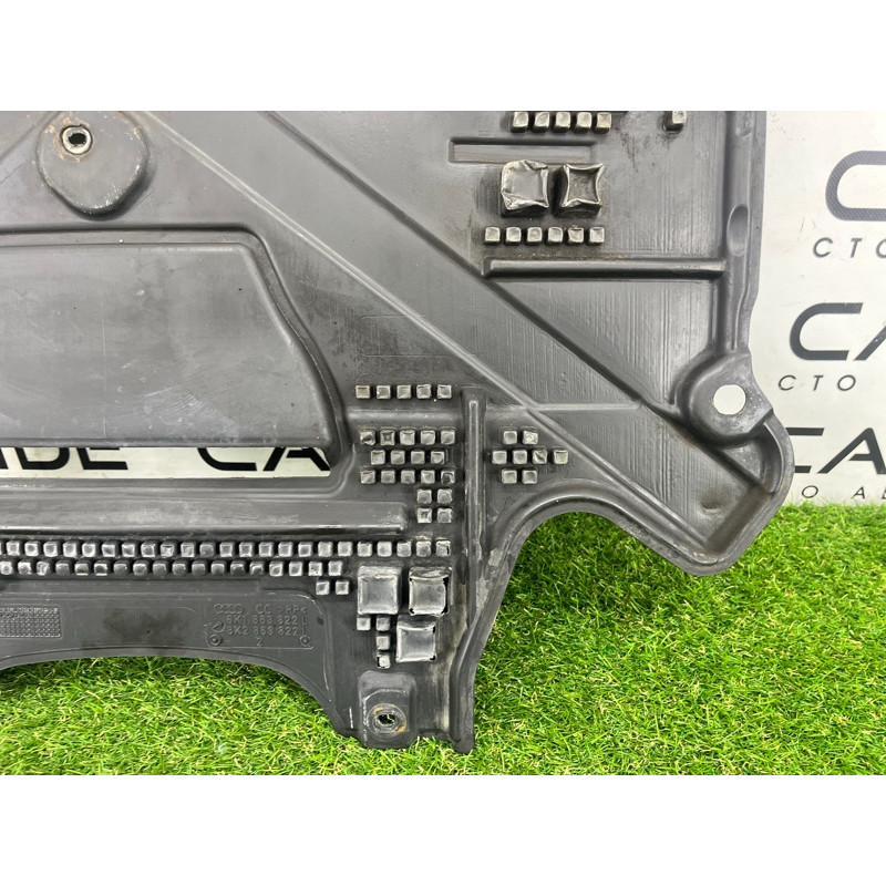 Защита днища (кузов и элементы) AUDI Q5 8R 2012 3.2 CALB 8K1863822L