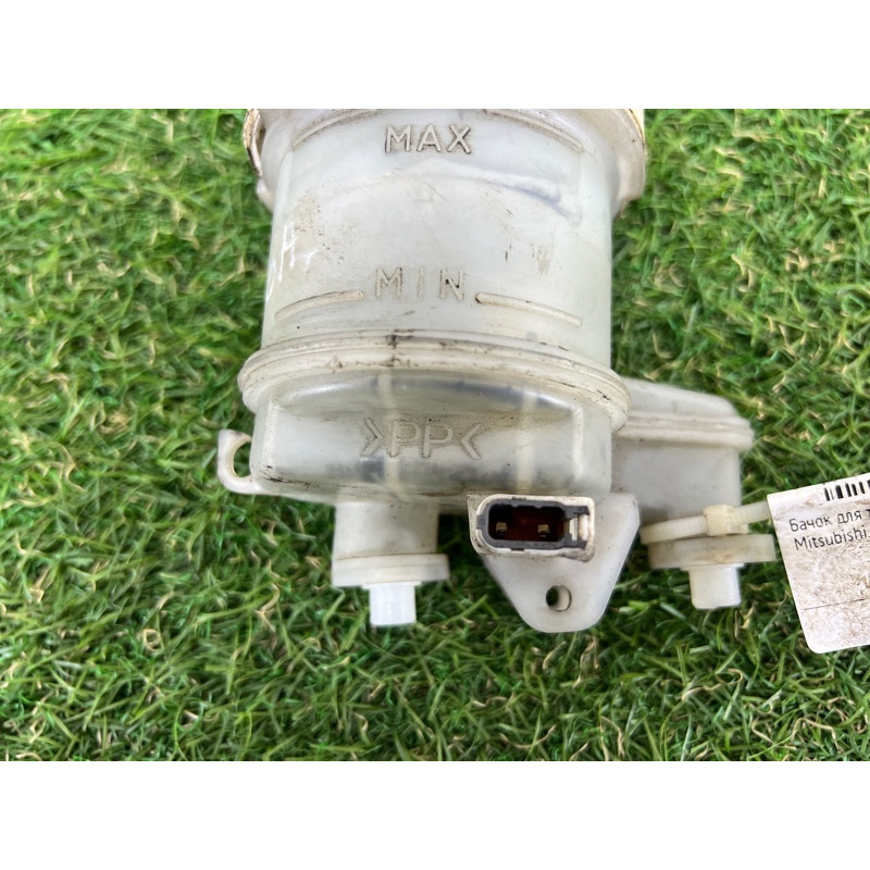 Бачок тормозной жидкости (тормозная система) Mitsubishi Galant 8 2.4GDI
