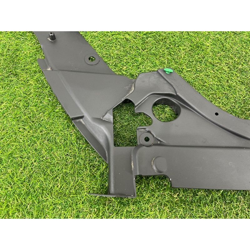 Накладка на крыло (кузов и элементы) Jeep Grand Cherokee WK2 2017 68277399AA