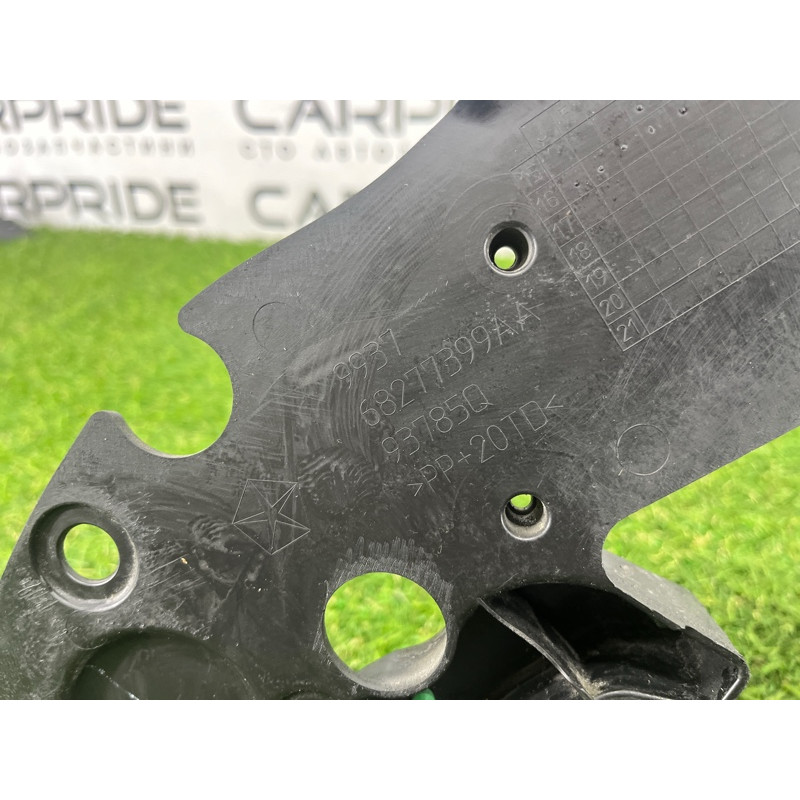 Накладка на крыло (кузов и элементы) Jeep Grand Cherokee WK2 2017 68277399AA