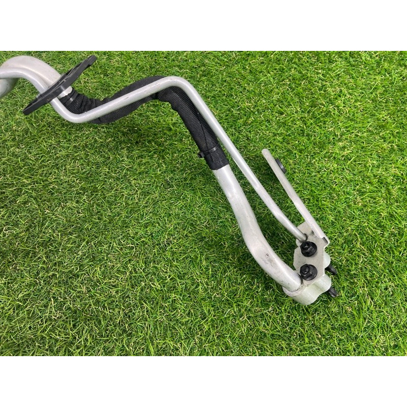 Трубка кондиционера (отопление и кондиционирование) Jeep Grand Cherokee WK2 2020 3.6 68217214AD