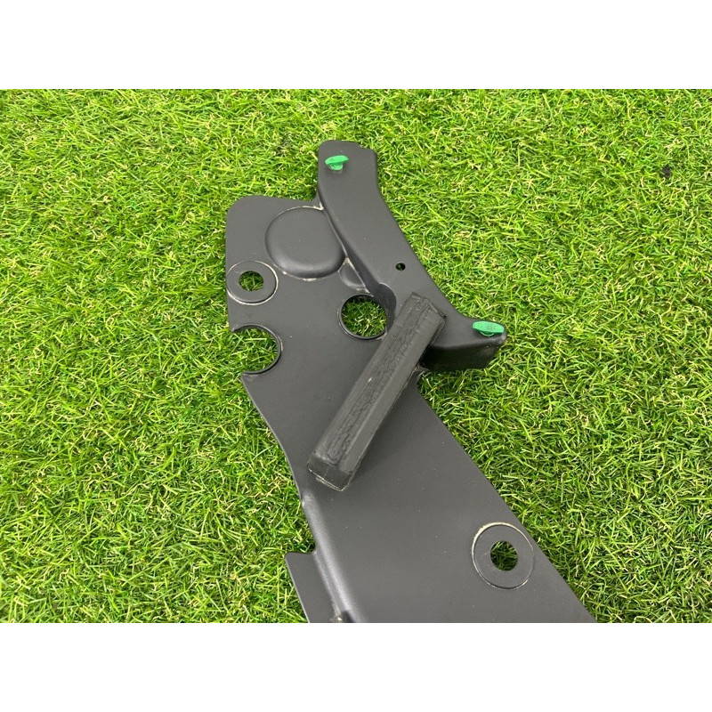 Накладка на крыло (кузов и элементы) Jeep Grand Cherokee WK2 2020 3.6 68277399AA