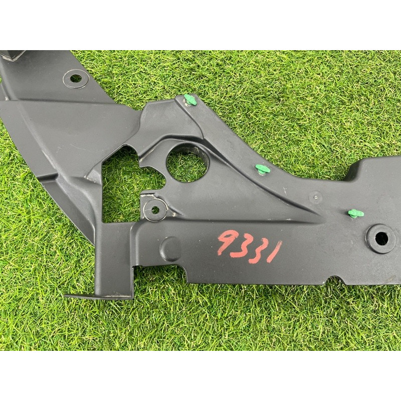 Накладка на крыло (кузов и элементы) Jeep Grand Cherokee WK2 2020 3.6 68277399AA