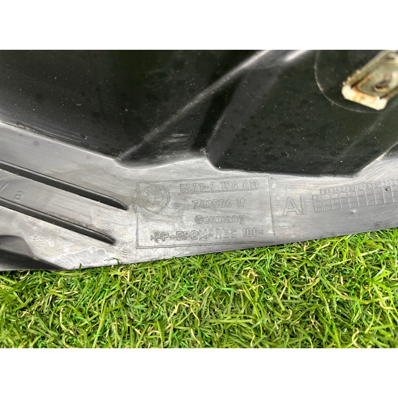 Подкрылок (кузов и элементы) BMW 3-series E93 2008 3.0 N54 51717154411