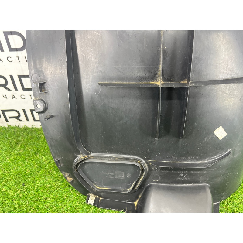 Подкрылок (кузов и элементы) Volkswagen Touareg NF 2013 3.6 7P6805912E9B9