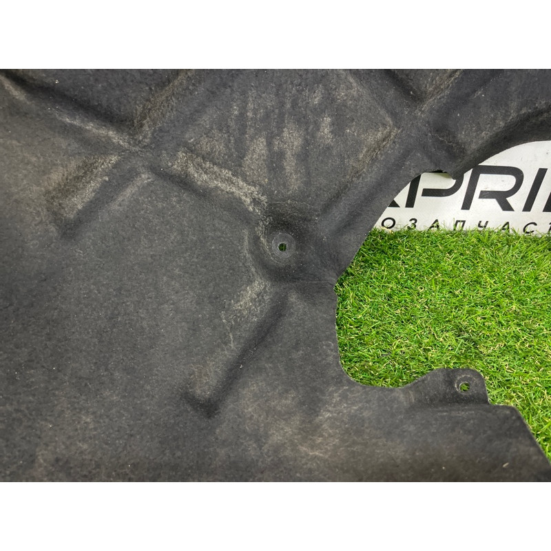 Подкрылок (кузов и элементы) Volkswagen Touareg NF 2012 3.6 CGRA 7P6805978A