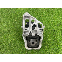 Подушка двигателя