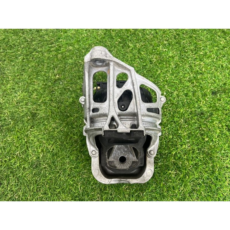 Подушка двигателя (двигатель и элементы) AUDI A5 F5 2020 2.0 CYMC 4M0199371FC