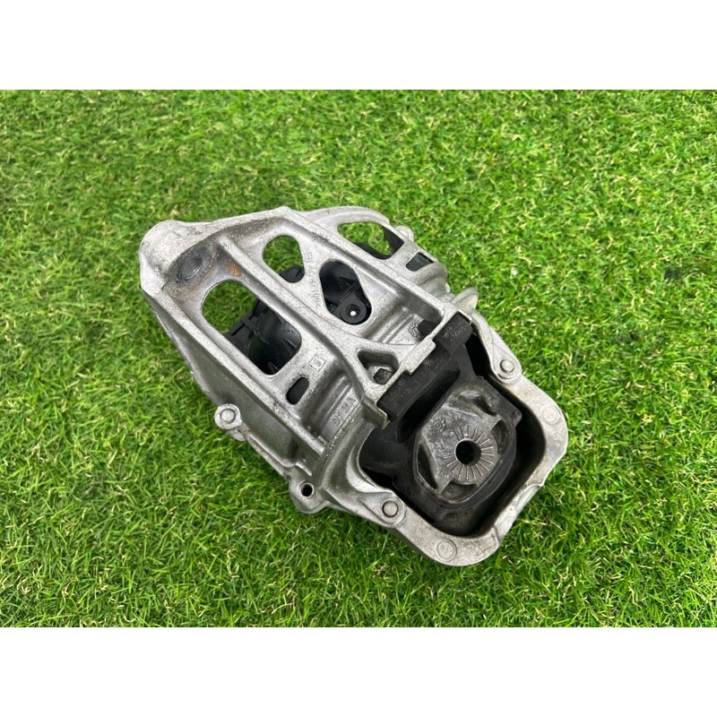 Подушка двигателя (двигатель и элементы) AUDI A5 F5 2020 2.0 CYMC 4M0199371FC