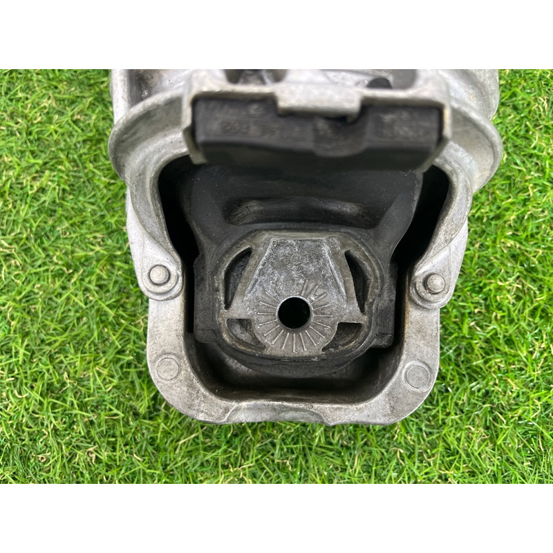 Подушка двигателя (двигатель и элементы) AUDI A5 F5 2020 2.0 CYMC 4M0199371FC