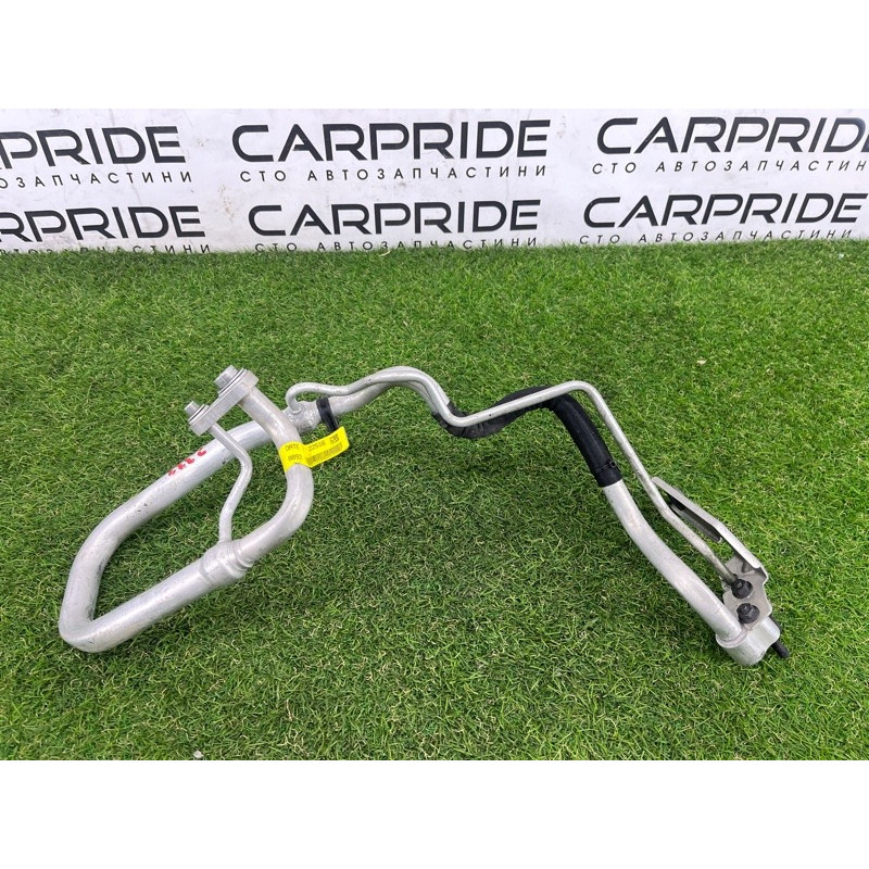 Трубка кондиционера (отопление и кондиционирование) Jeep Grand Cherokee WK2 2017 68217214AD