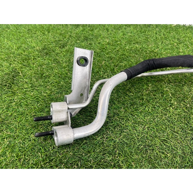 Трубка кондиционера (отопление и кондиционирование) Jeep Grand Cherokee WK2 2017 68217214AD