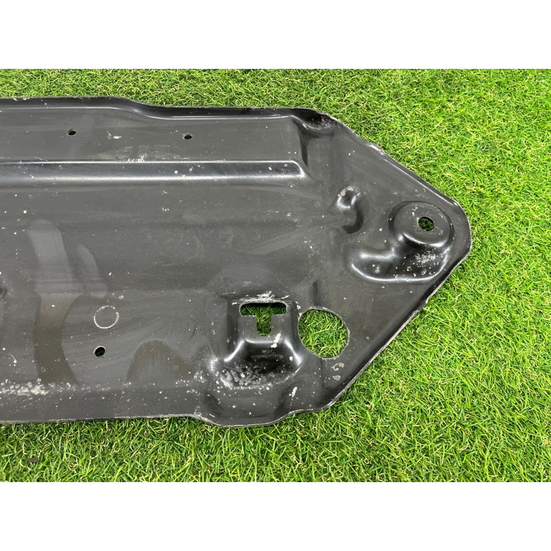 Защита двигателя (кузов и элементы) Jeep Grand Cherokee WK2 2017 68187867AC