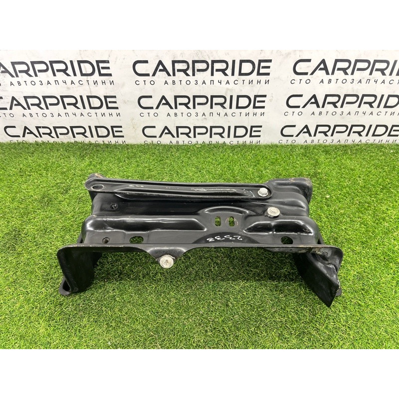 Кронштейн КПП (трансмиссия) Jeep Grand Cherokee WK2 2017 68252525AA