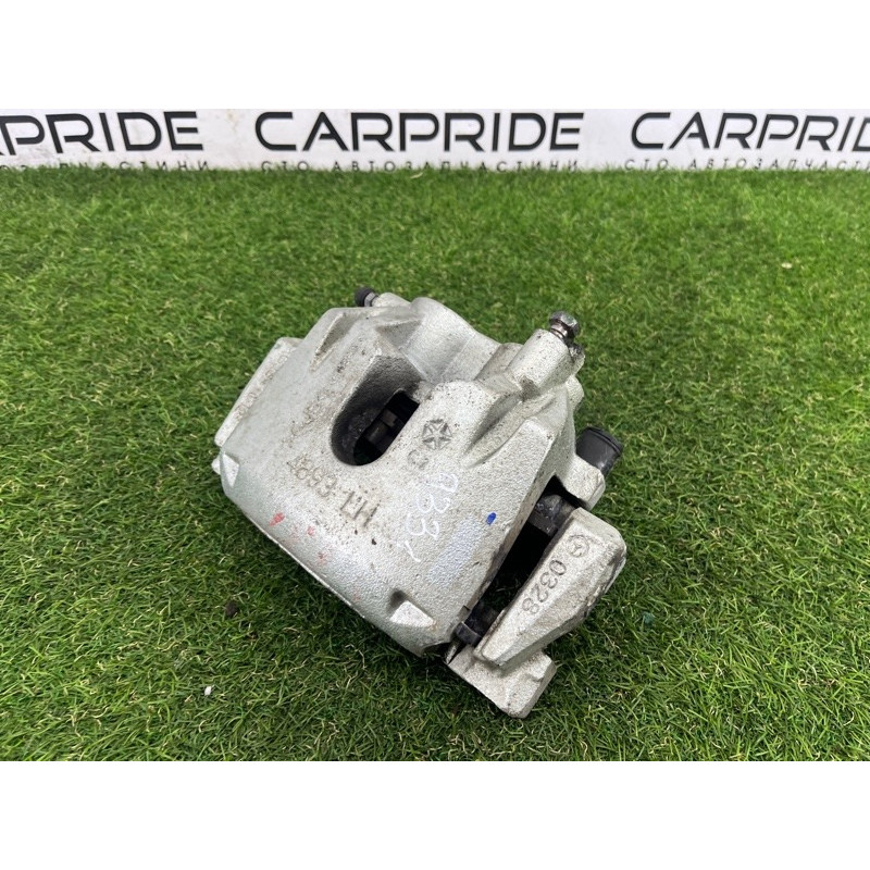 Суппорт тормозной (тормозная система) Jeep Grand Cherokee WK2 2020 3.6 68138843AB