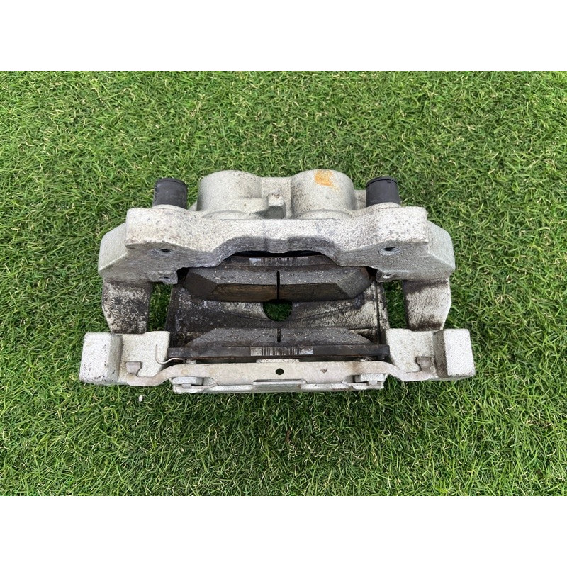 Суппорт тормозной (тормозная система) Jeep Grand Cherokee WK2 2020 3.6 68138843AB