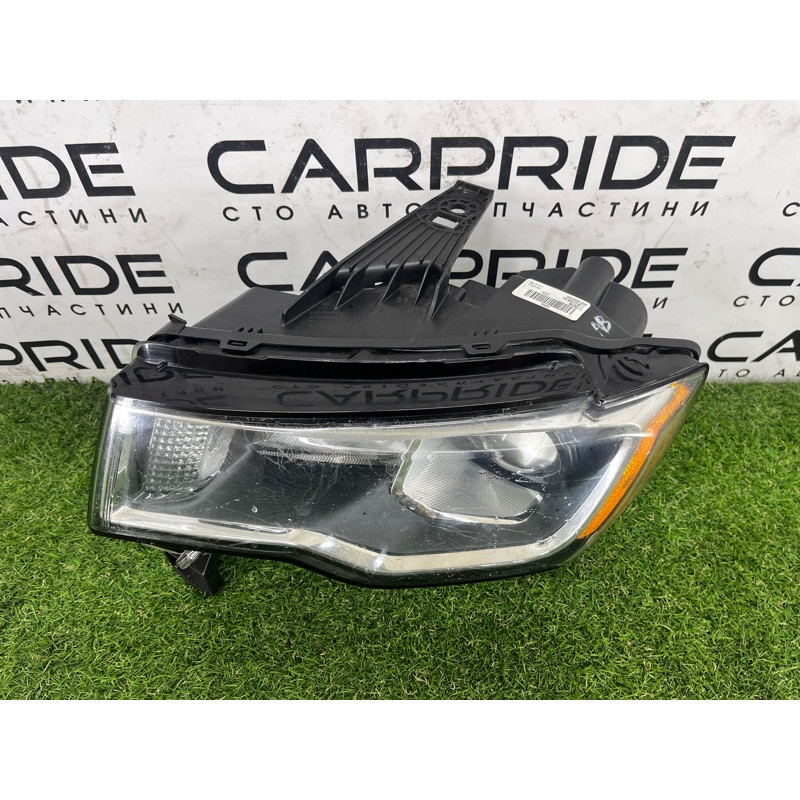 Фара (оптика) Jeep Grand Cherokee WK2 2017 3.6 68289235AC