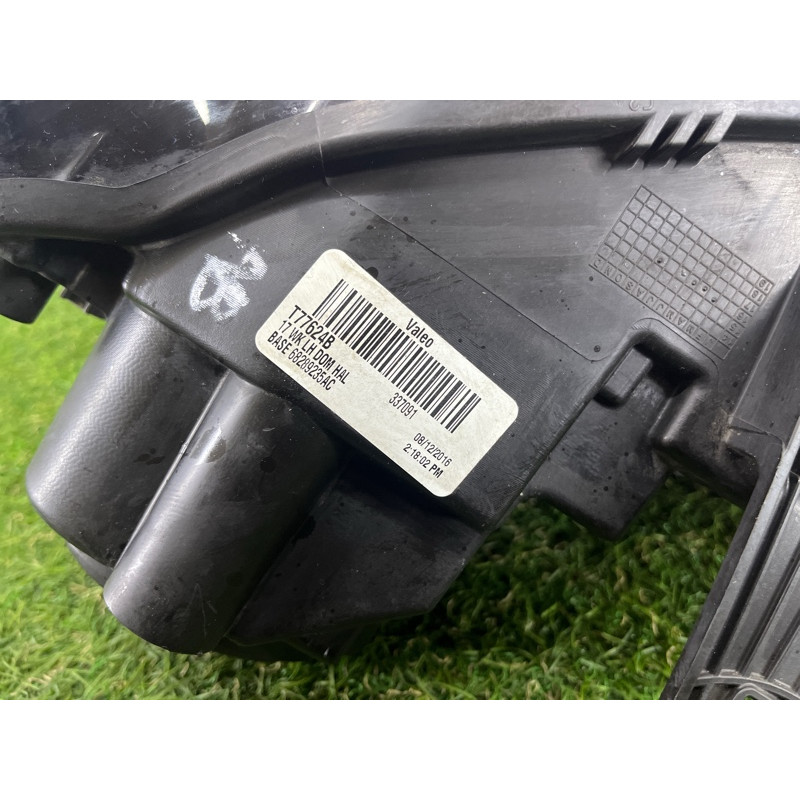 Фара (оптика) Jeep Grand Cherokee WK2 2017 3.6 68289235AC