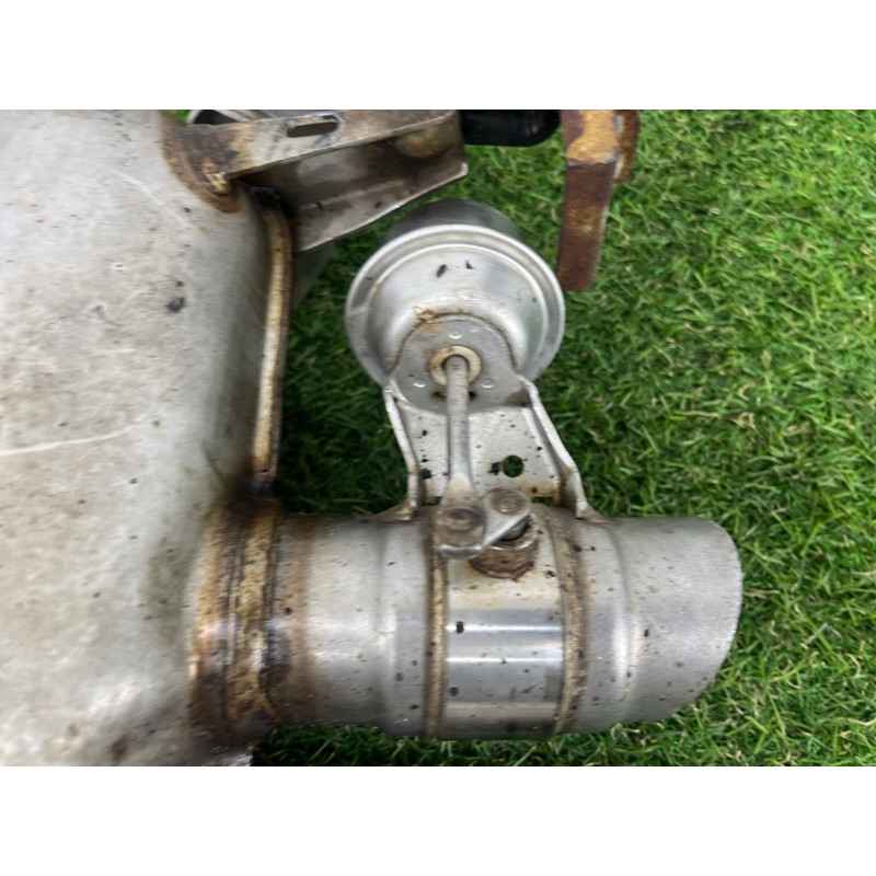 Глушитель (выпускная система) BMW 7-series F02 2011 4.4 N63 18307646954