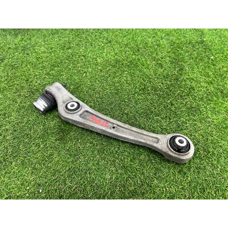 Рычаг подвески (подвеска) AUDI Q5 8R 2012 3.2 CALB 8K0407152D