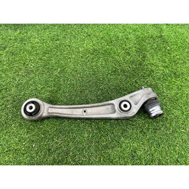 Рычаг подвески (подвеска) AUDI Q5 8R 2012 3.2 CALB 8K0407152D