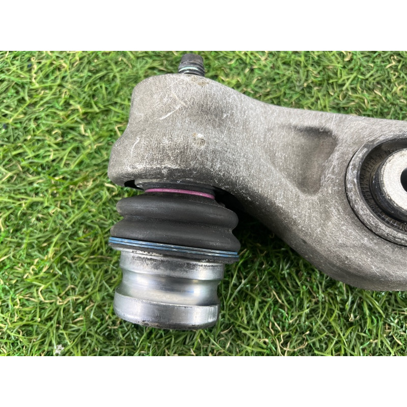 Рычаг подвески (подвеска) AUDI Q5 8R 2012 3.2 CALB 8K0407152D