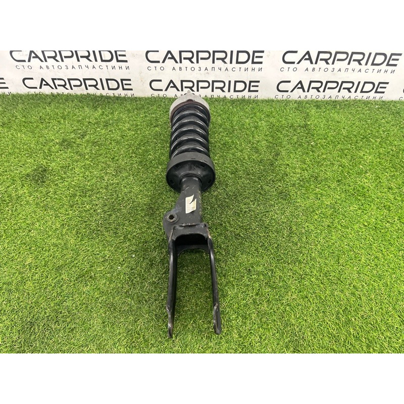 Амортизатор в сборе (подвеска) Volkswagen Touareg NF 2012 3.6 CGRA 7P6413031AQ