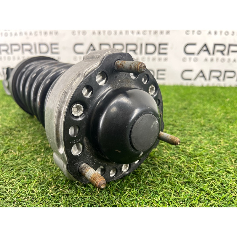 Амортизатор в сборе (подвеска) Volkswagen Touareg NF 2012 3.6 CGRA 7P6413031AQ