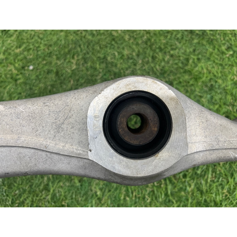 Рычаг подвески (подвеска) Volkswagen Touareg NF 2012 3.6 CGRA 7P0407151E