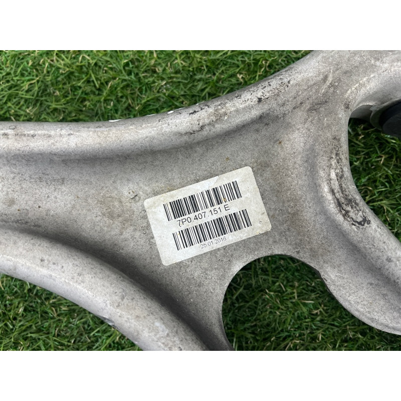 Рычаг подвески (подвеска) Volkswagen Touareg NF 2012 3.6 CGRA 7P0407151E