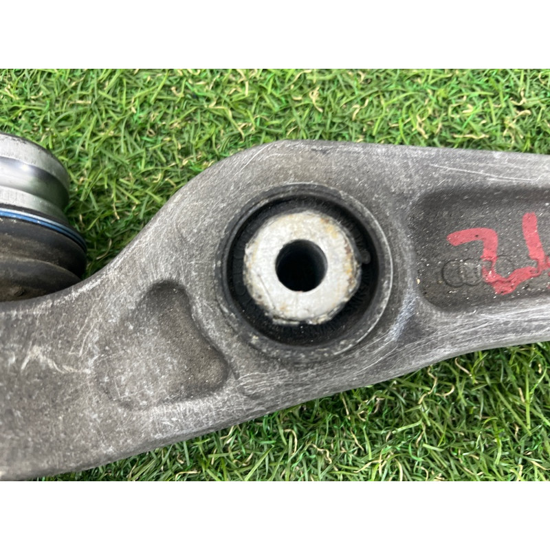 Рычаг подвески (подвеска) AUDI Q5 8R 2012 3.2 CALB 8K0407151D