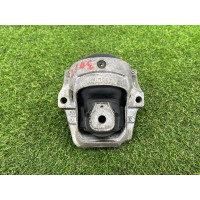 Подушка двигателя