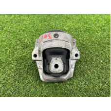 Подушка двигателя