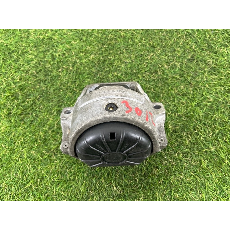 Подушка двигателя (двигатель и элементы) AUDI Q5 8R 2012 3.2 CALB 8R0199381AB