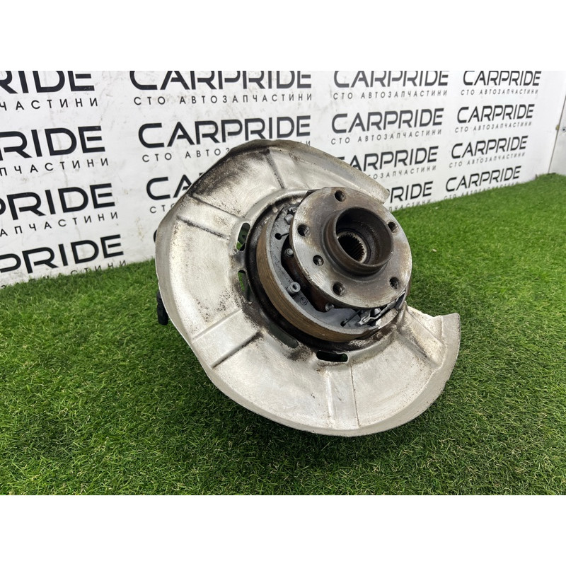 Цапфа подвески (подвеска) BMW 5-series Gran Turismo F07 2011 3.0 N55B30 33326796510