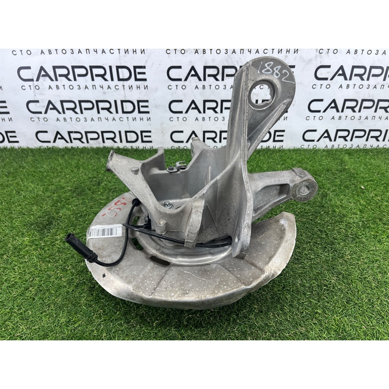 Цапфа подвески (подвеска) BMW 5-series Gran Turismo F07 2011 3.0 N55B30 33326796510