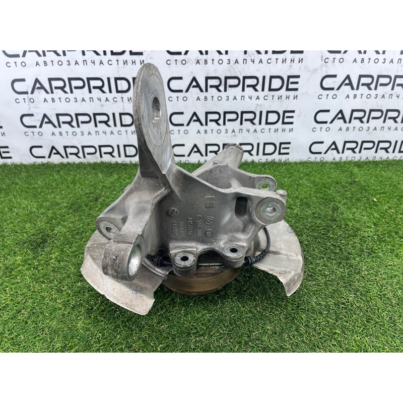 Цапфа подвески (подвеска) BMW 5-series Gran Turismo F07 2011 3.0 N55B30 33326796510