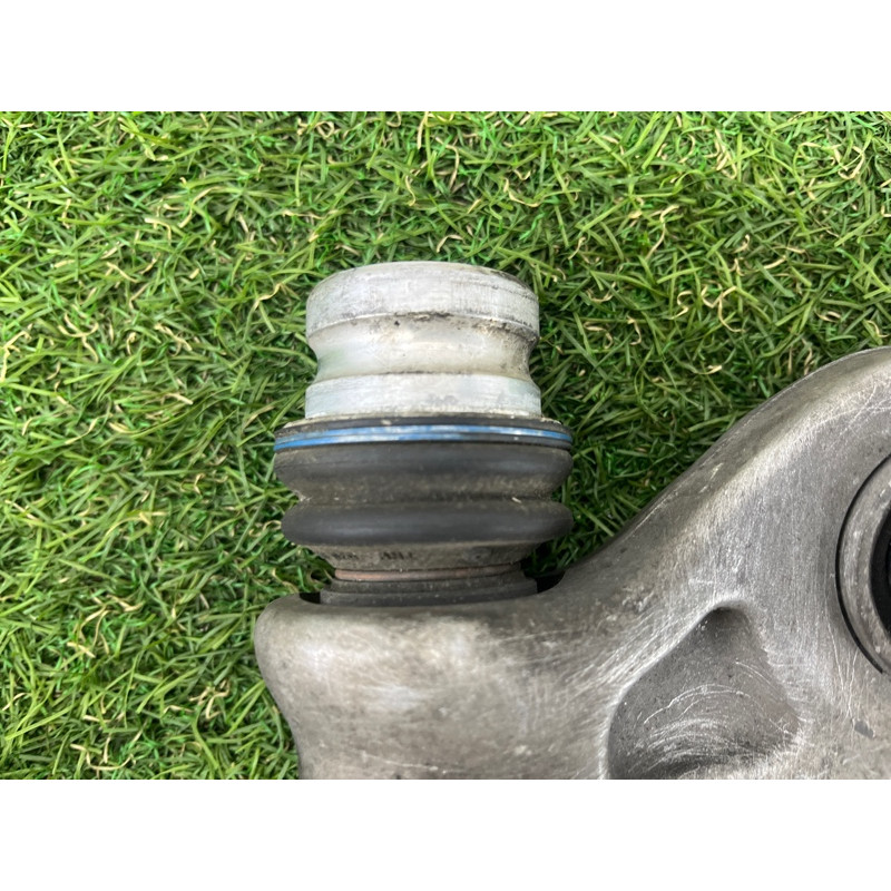 Рычаг подвески (подвеска) AUDI A4 B9 2017 2.0 DBPA 8W0407151C