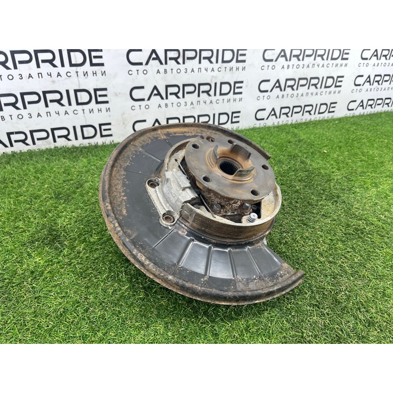 Цапфа подвески (подвеска) Volkswagen Touareg NF 2013 3.6 7P0505435B