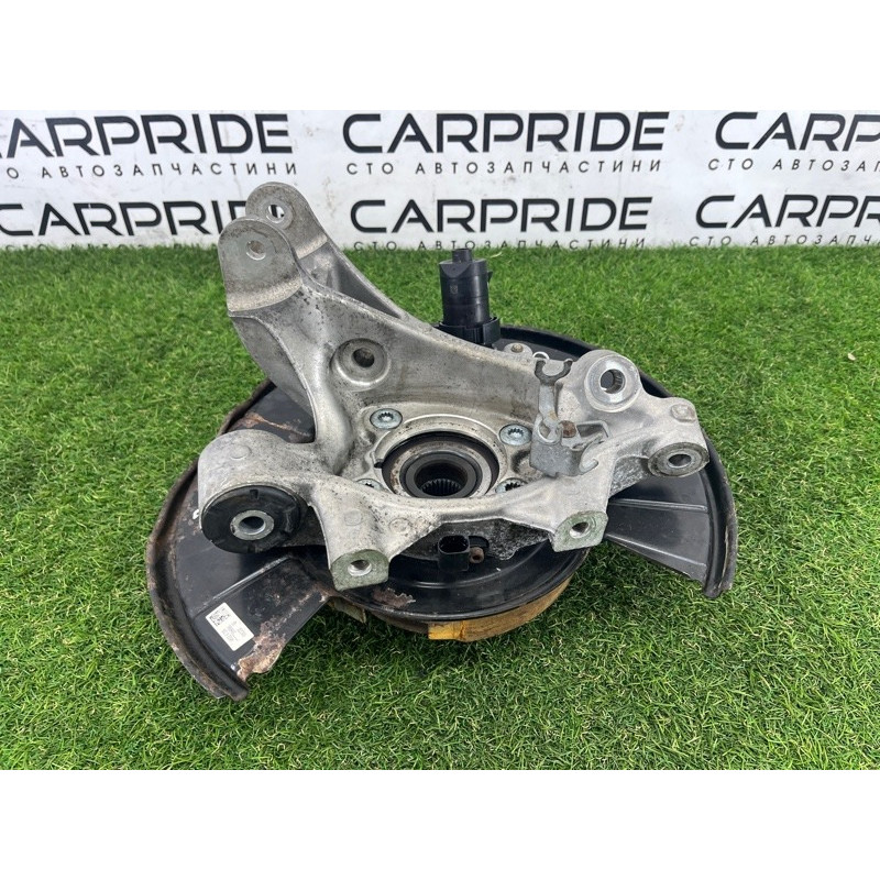 Цапфа подвески (подвеска) Volkswagen Touareg NF 2013 3.6 7P0505435B