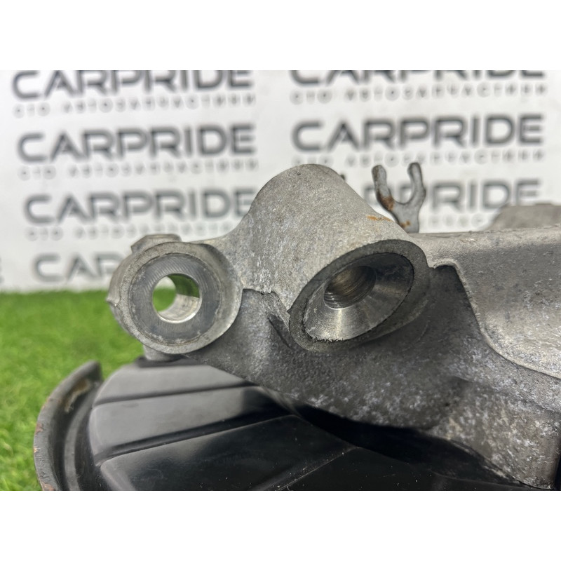 Цапфа подвески (подвеска) Volkswagen Touareg NF 2013 3.6 7P0505435B