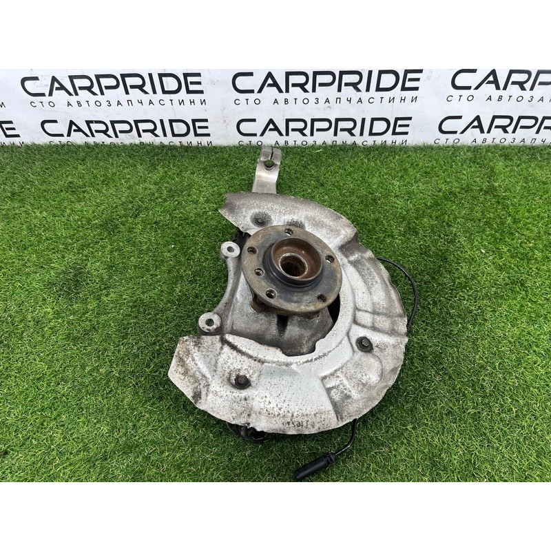 Поворотный кулак (подвеска) BMW 7-series F02 2011 4.4 N63 31216777750